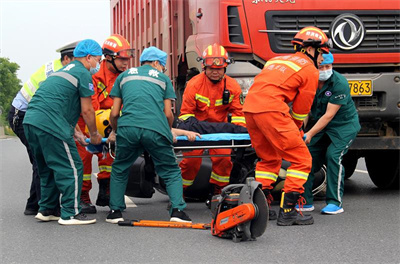 黑龙江沛县道路救援